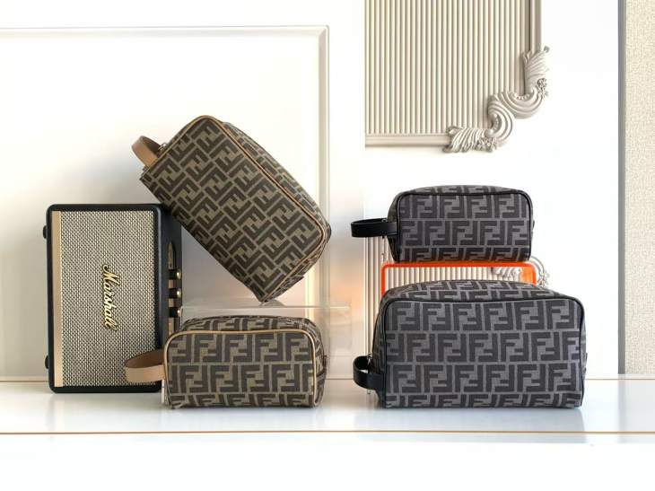 Picture of Fendi Wallets _SKUfw237515979fw